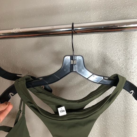 Bikini - Picture 4 of 5